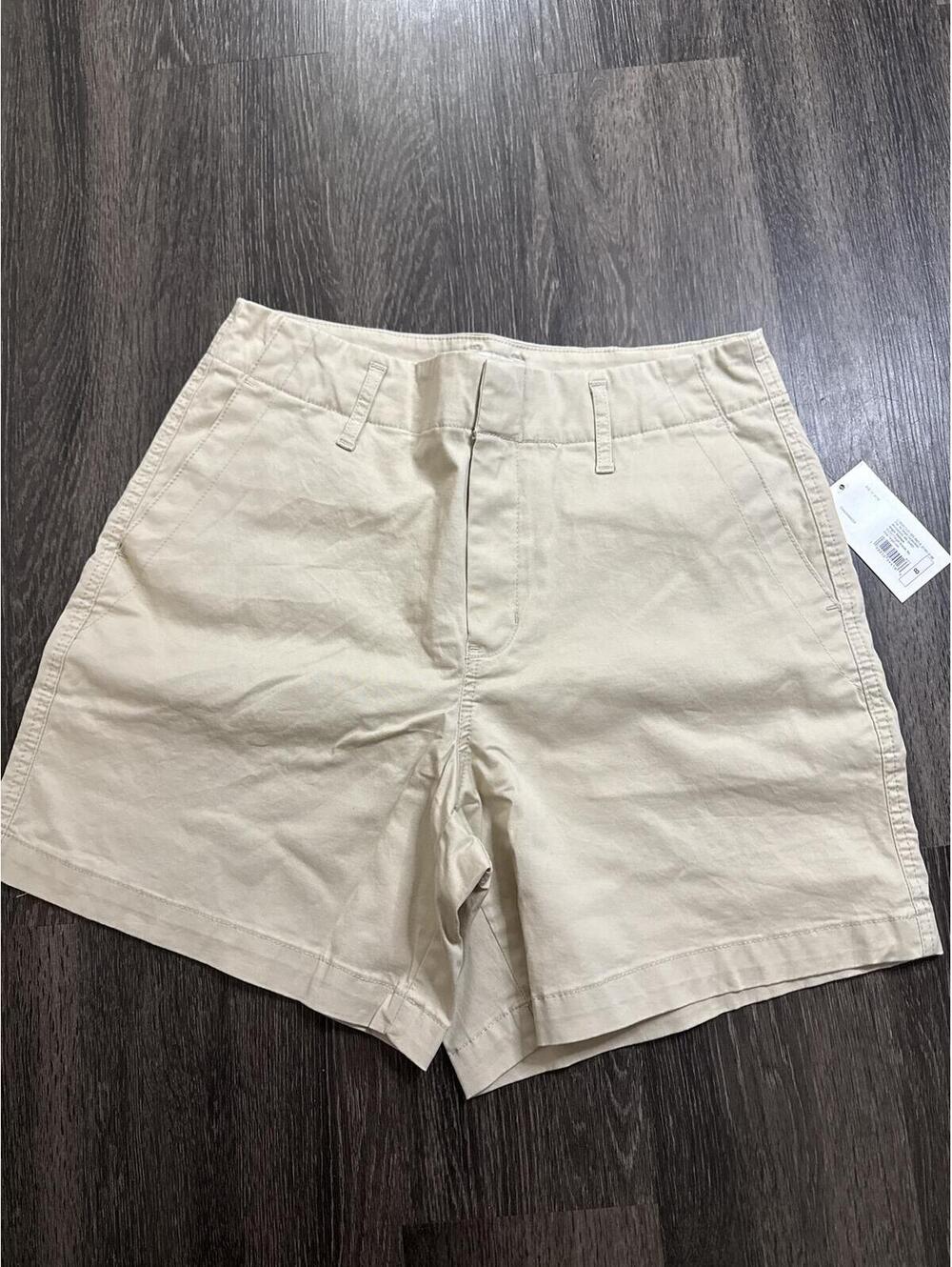 A New Day Beige Stretch Shorts Size 8 NWT
